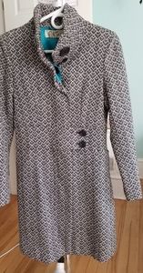 Knee length wool/polyester coat